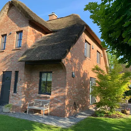 Reetdachhaus Seestern Гардинг